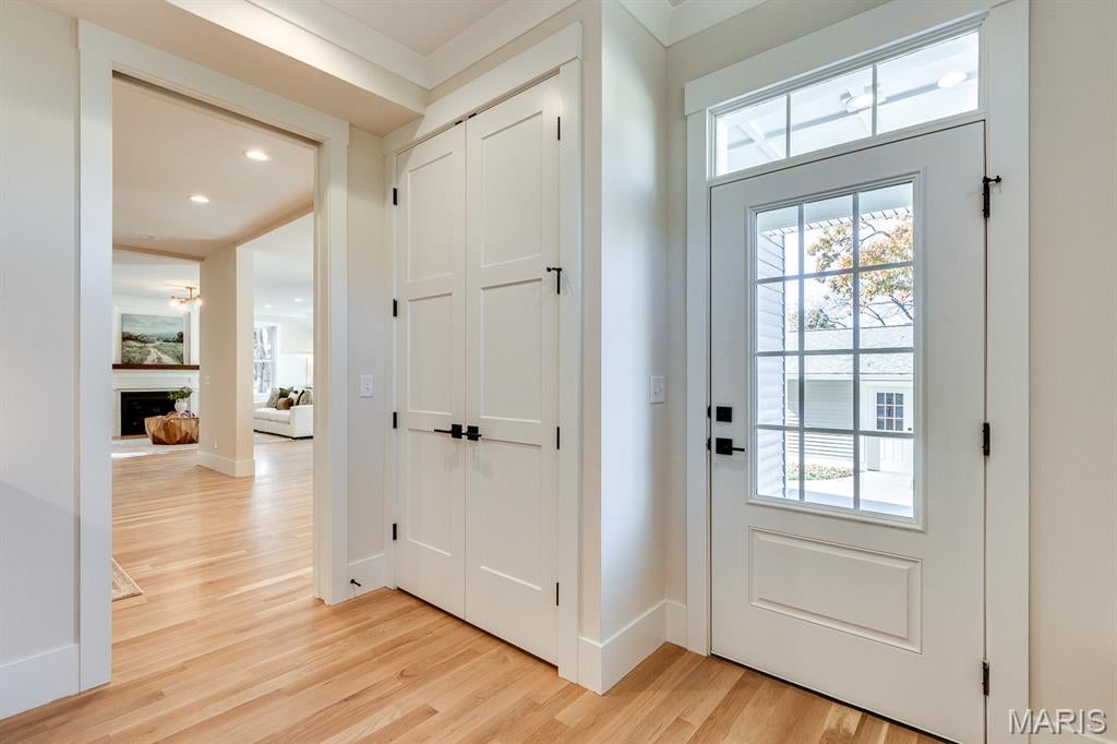 Webster Groves, Missouri, 63119, United States, 4 Bedrooms Bedrooms, ,4 BathroomsBathrooms,Residential,Active,1992552