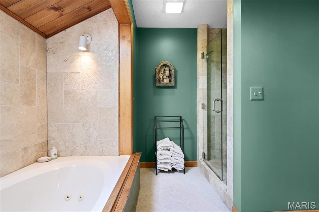 Glen Carbon, Illinois, 62034, United States, 3 Bedrooms Bedrooms, ,4 BathroomsBathrooms,Residential,Active,1960151