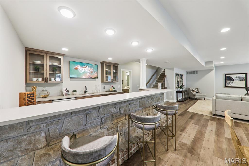 St Louis, Missouri, 63141, United States, 5 Bedrooms Bedrooms, ,5 BathroomsBathrooms,Residential,Active,1995294