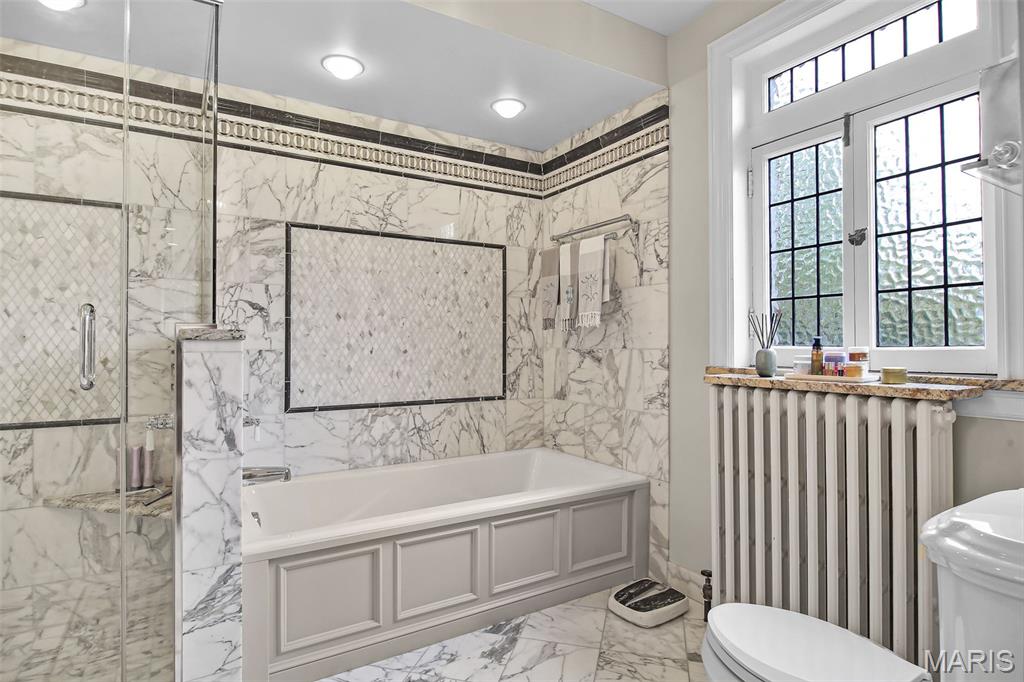 Clayton, Missouri, 63105, United States, 5 Bedrooms Bedrooms, ,5 BathroomsBathrooms,Residential,Active,1965855