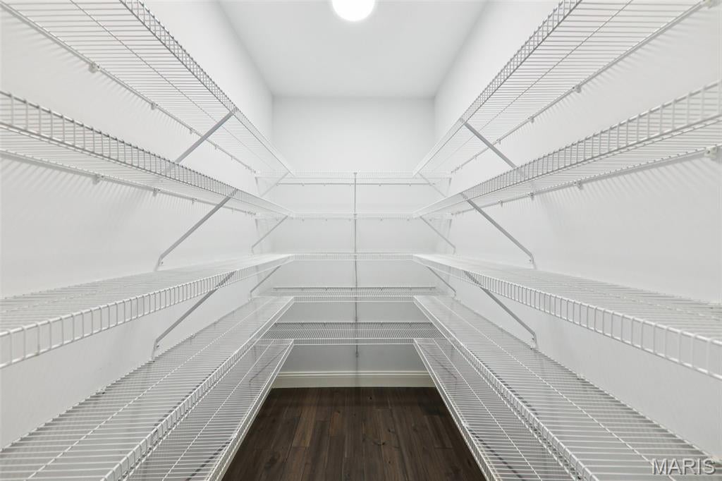 St Louis, Missouri, 63141, United States, 5 Bedrooms Bedrooms, ,5 BathroomsBathrooms,Residential,Active,1995294