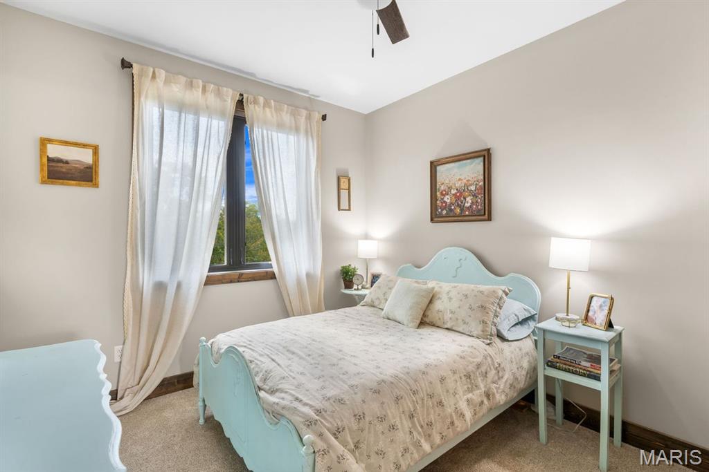 Washington, Missouri, 63090, United States, 5 Bedrooms Bedrooms, ,4 BathroomsBathrooms,Residential,Pending,2003552