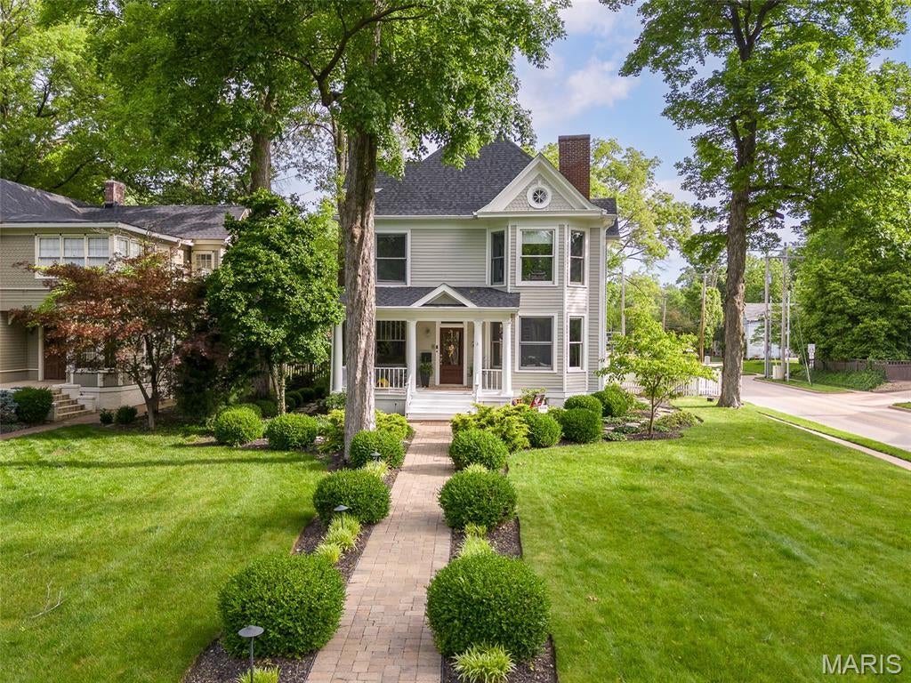 Edwardsville, Illinois, 62025, United States, 6 Bedrooms Bedrooms, ,5 BathroomsBathrooms,Residential,Active,1824912