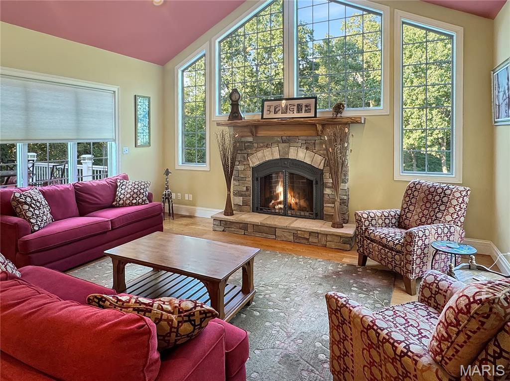 Washington, Missouri, 63090, United States, 4 Bedrooms Bedrooms, ,5 BathroomsBathrooms,Residential,Active,1922278