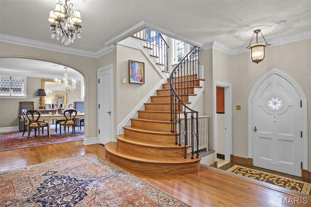 Clayton, Missouri, 63105, United States, 5 Bedrooms Bedrooms, ,5 BathroomsBathrooms,Residential,Active,1965855