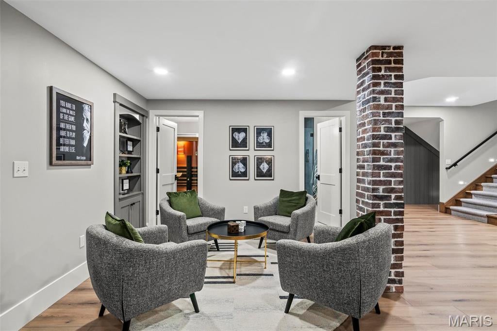 Edwardsville, Illinois, 62025, United States, 4 Bedrooms Bedrooms, ,4 BathroomsBathrooms,Residential,Active,1985874