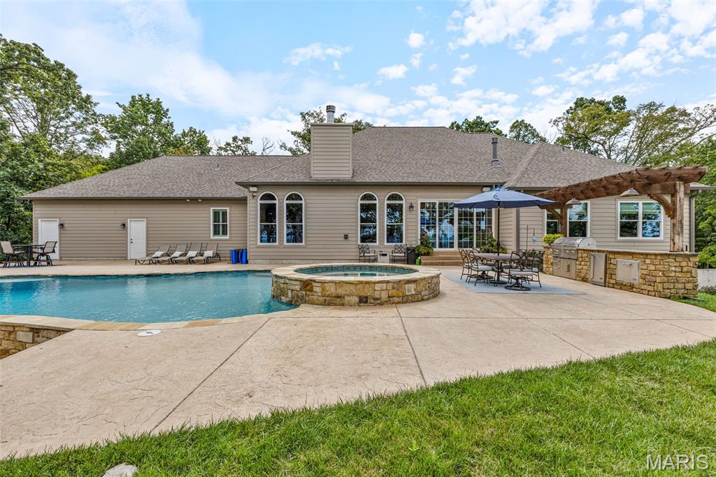 Festus, Missouri, 63028, United States, 4 Bedrooms Bedrooms, ,5 BathroomsBathrooms,Residential,Active,1914607