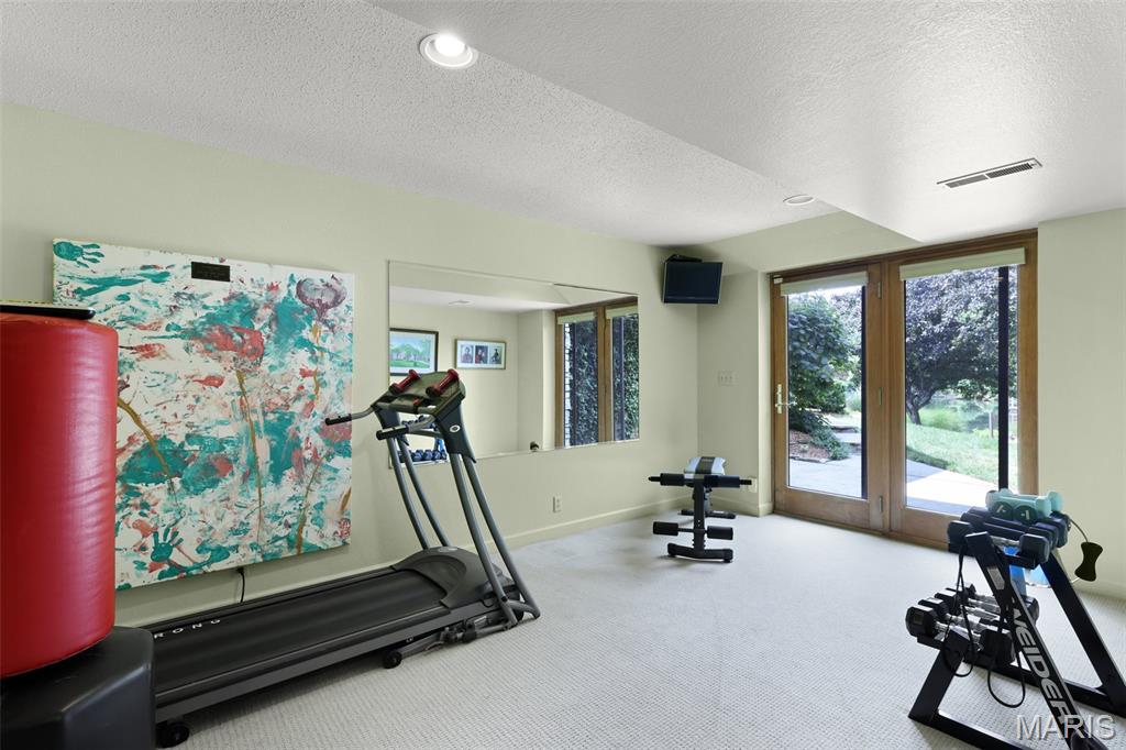 Glen Carbon, Illinois, 62034, United States, 3 Bedrooms Bedrooms, ,4 BathroomsBathrooms,Residential,Active,1960151