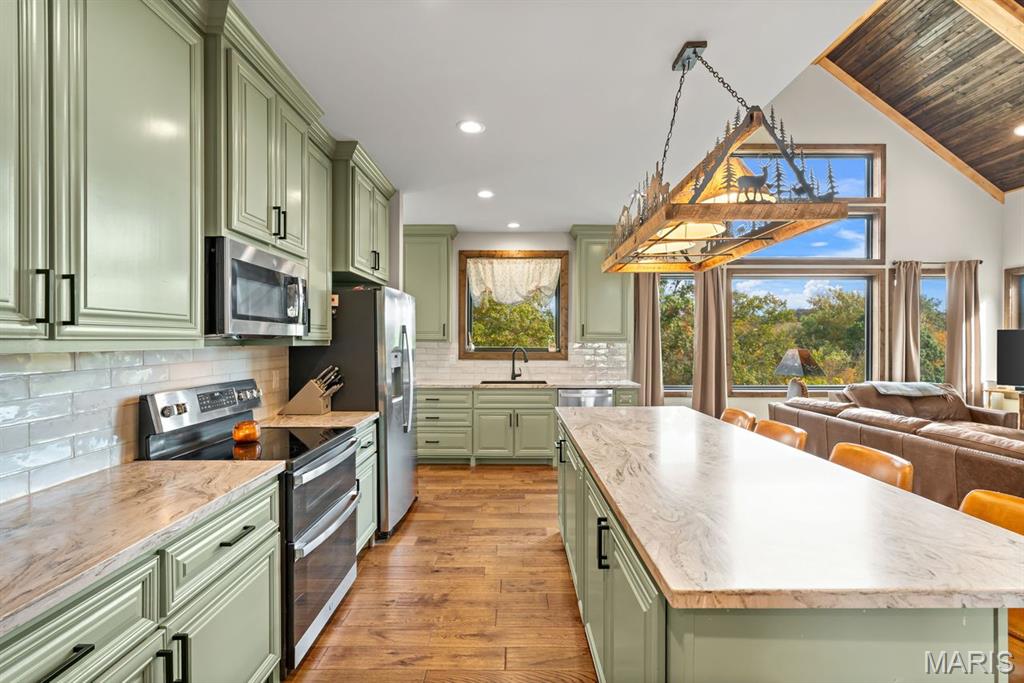 Washington, Missouri, 63090, United States, 5 Bedrooms Bedrooms, ,4 BathroomsBathrooms,Residential,Pending,2003552