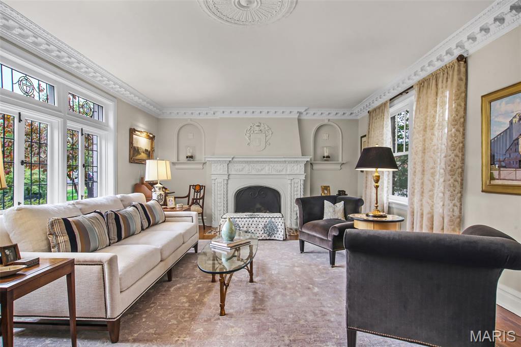 Clayton, Missouri, 63105, United States, 5 Bedrooms Bedrooms, ,5 BathroomsBathrooms,Residential,Active,1965855