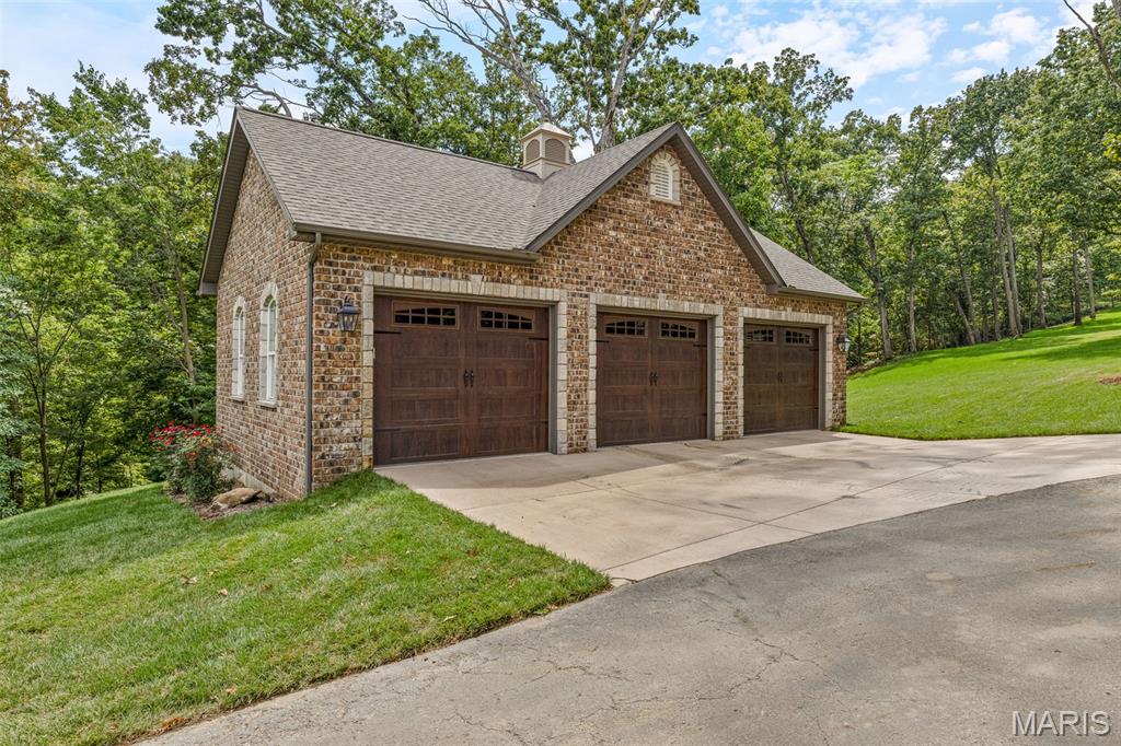 Festus, Missouri, 63028, United States, 4 Bedrooms Bedrooms, ,5 BathroomsBathrooms,Residential,Active,1914607