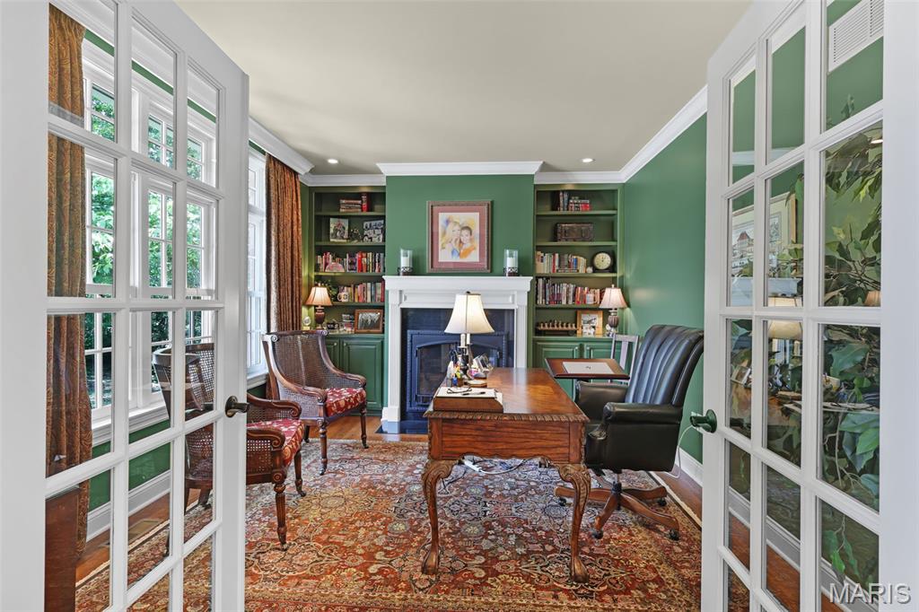 Edwardsville, Illinois, 62025, United States, 4 Bedrooms Bedrooms, ,6 BathroomsBathrooms,Residential,Active,1927653