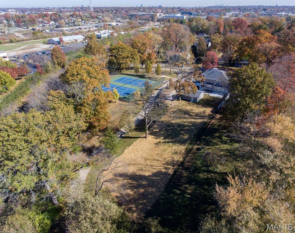 Webster Groves, Missouri, 63119, United States, 4 Bedrooms Bedrooms, ,4 BathroomsBathrooms,Residential,Active,1992552