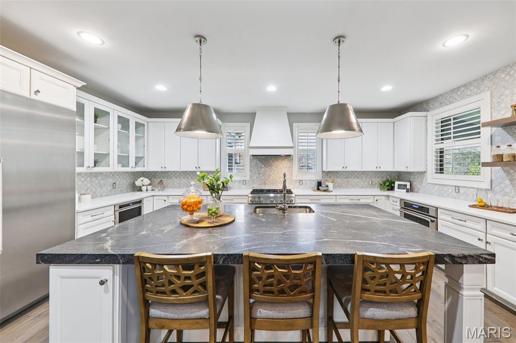 St Louis, Missouri, 63141, United States, 5 Bedrooms Bedrooms, ,5 BathroomsBathrooms,Residential,Active,1995294