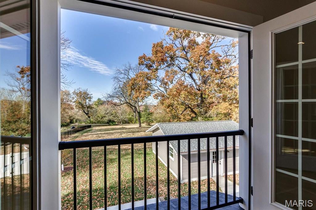 Webster Groves, Missouri, 63119, United States, 4 Bedrooms Bedrooms, ,4 BathroomsBathrooms,Residential,Active,1992552