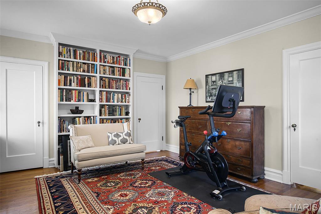 Clayton, Missouri, 63105, United States, 5 Bedrooms Bedrooms, ,5 BathroomsBathrooms,Residential,Active,1965855