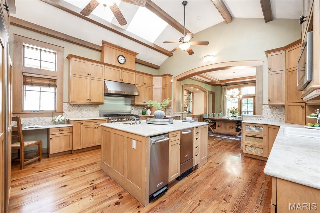 Shiloh, Illinois, 62221, United States, 6 Bedrooms Bedrooms, ,6 BathroomsBathrooms,Residential,Active,1902949