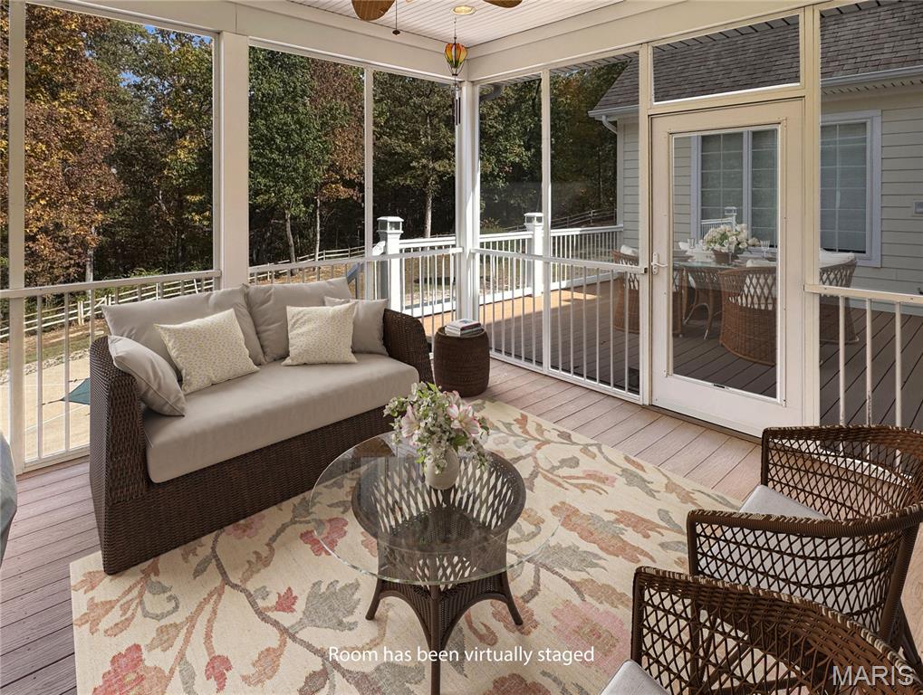 Washington, Missouri, 63090, United States, 4 Bedrooms Bedrooms, ,5 BathroomsBathrooms,Residential,Active,1922278