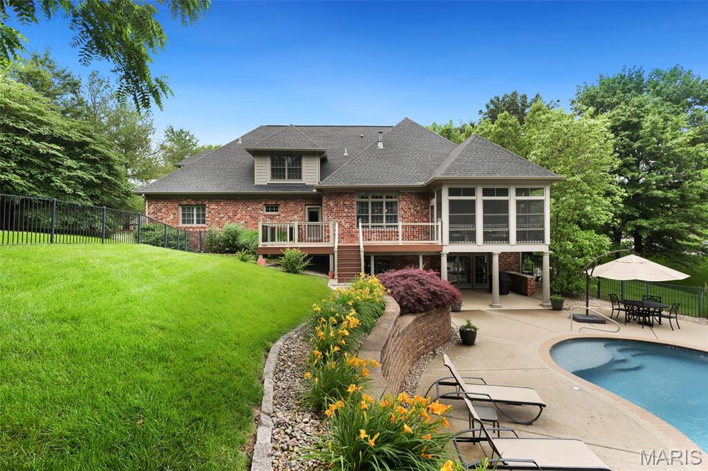 Edwardsville, Illinois, 62025, United States, 4 Bedrooms Bedrooms, ,6 BathroomsBathrooms,Residential,Active,1998604