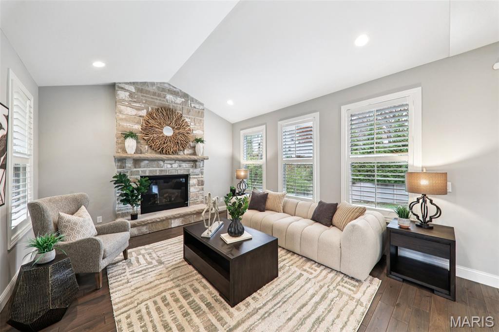 St Louis, Missouri, 63141, United States, 5 Bedrooms Bedrooms, ,5 BathroomsBathrooms,Residential,Active,1995294