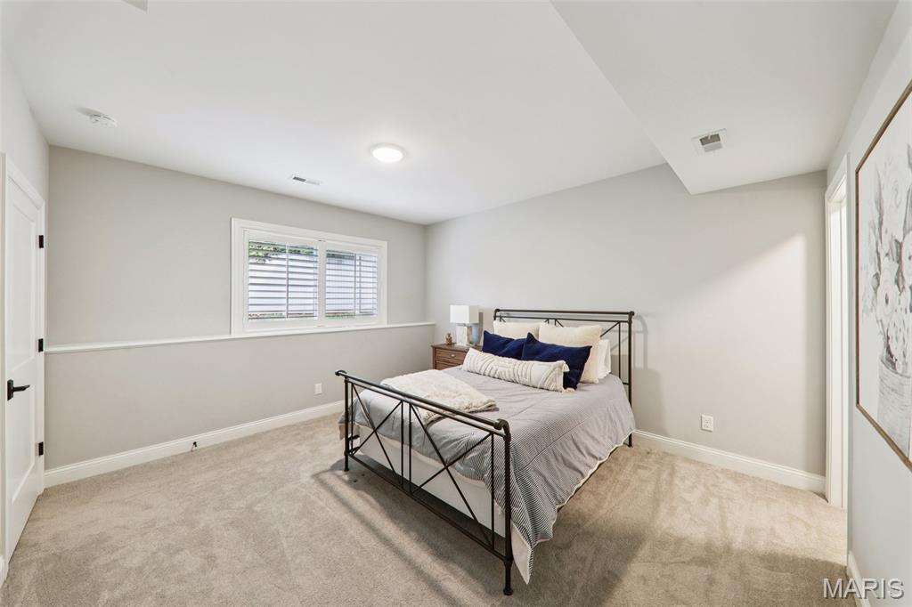 St Louis, Missouri, 63141, United States, 5 Bedrooms Bedrooms, ,5 BathroomsBathrooms,Residential,Active,1995294