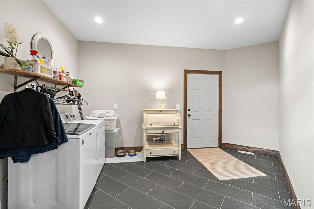 Washington, Missouri, 63090, United States, 5 Bedrooms Bedrooms, ,4 BathroomsBathrooms,Residential,Pending,2003552