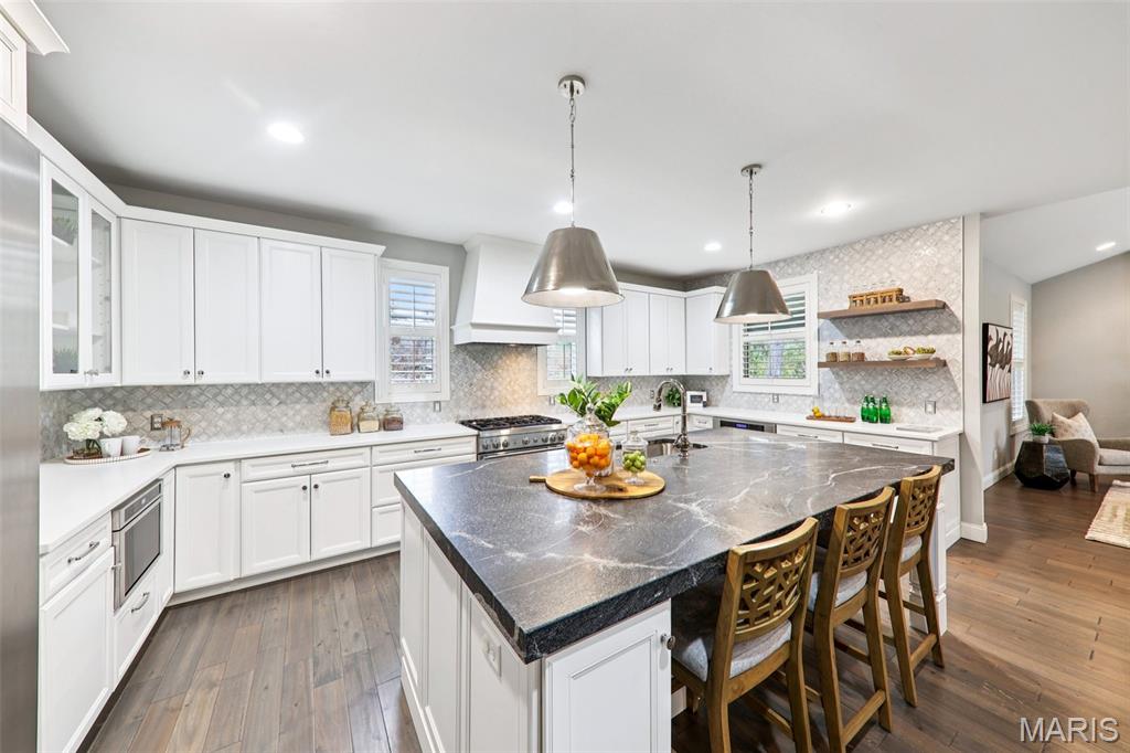 St Louis, Missouri, 63141, United States, 5 Bedrooms Bedrooms, ,5 BathroomsBathrooms,Residential,Active,1995294