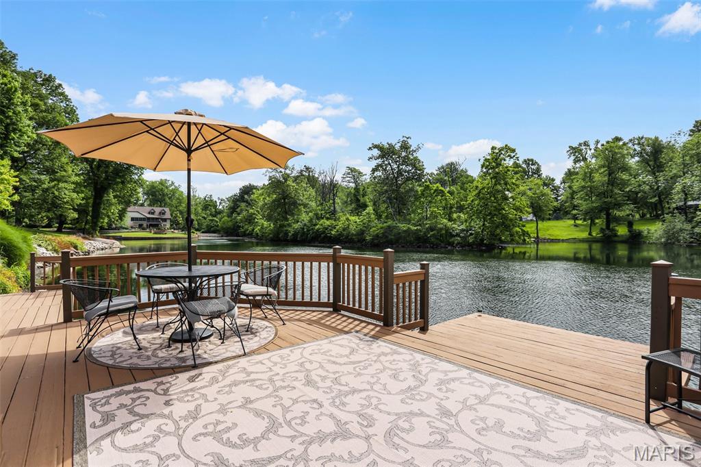 Glen Carbon, Illinois, 62034, United States, 3 Bedrooms Bedrooms, ,4 BathroomsBathrooms,Residential,Active,1960151