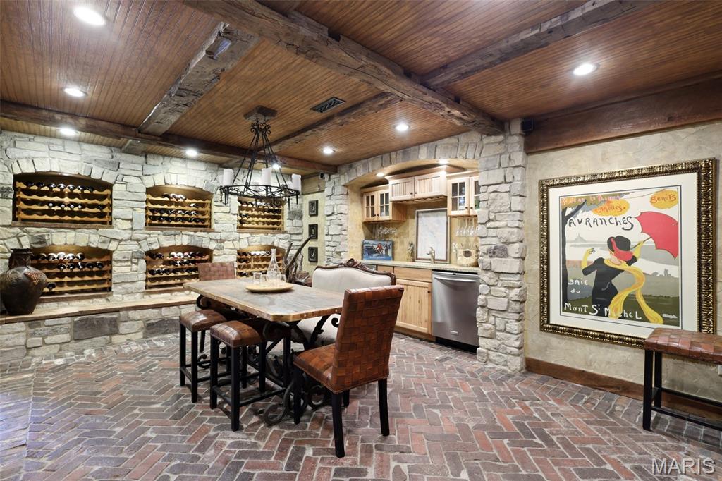 Glen Carbon, Illinois, 62034, United States, 3 Bedrooms Bedrooms, ,4 BathroomsBathrooms,Residential,Active,1960151