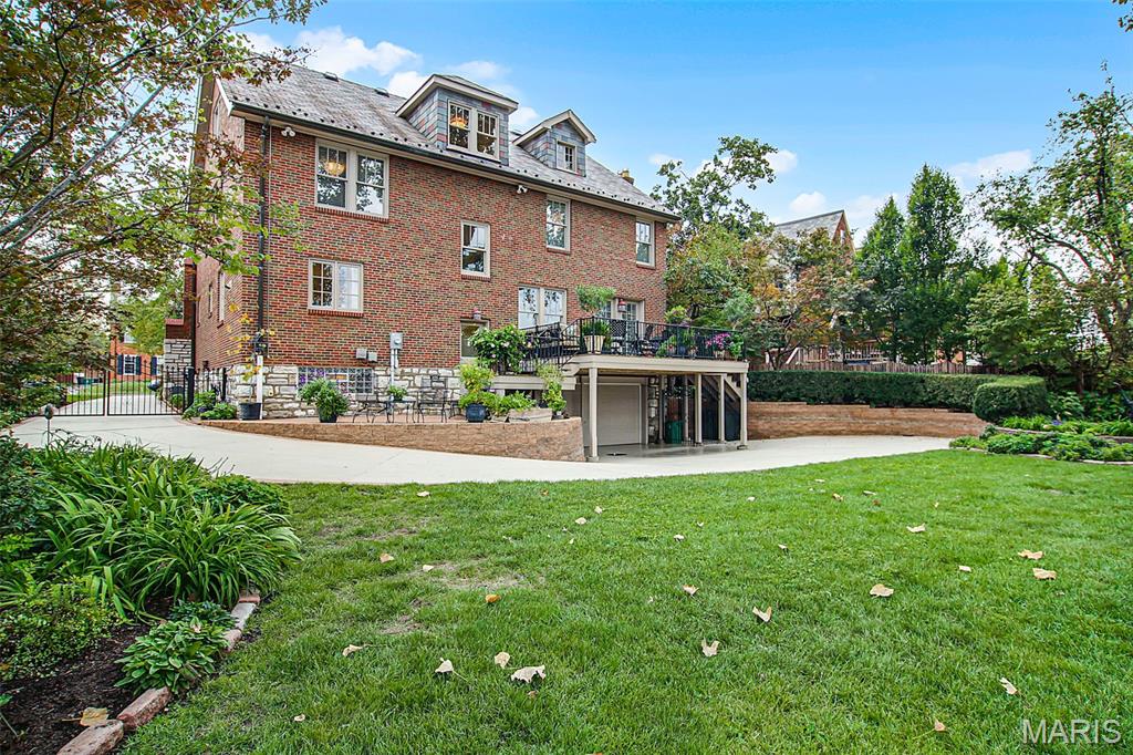 Clayton, Missouri, 63105, United States, 5 Bedrooms Bedrooms, ,5 BathroomsBathrooms,Residential,Active,1965855