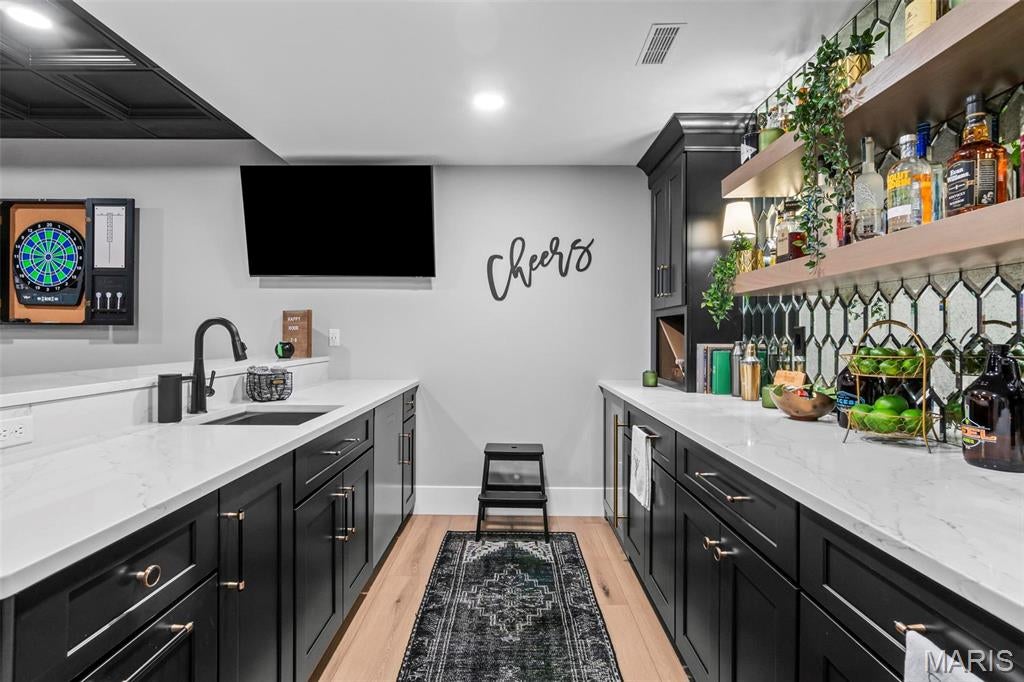 Edwardsville, Illinois, 62025, United States, 4 Bedrooms Bedrooms, ,4 BathroomsBathrooms,Residential,Active,1985874