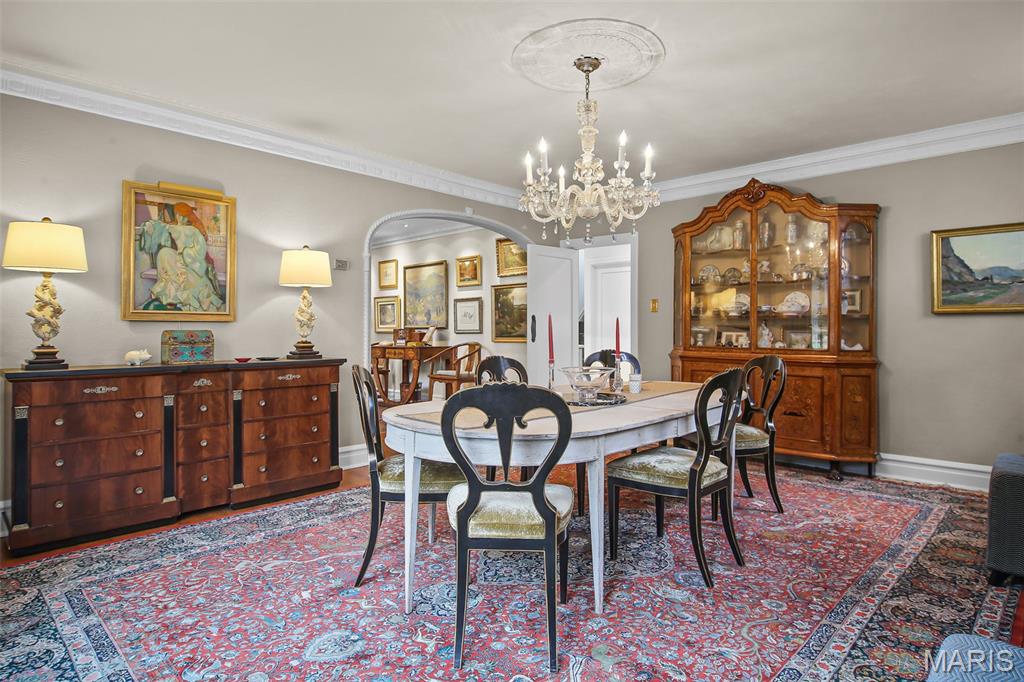 Clayton, Missouri, 63105, United States, 5 Bedrooms Bedrooms, ,5 BathroomsBathrooms,Residential,Active,1965855