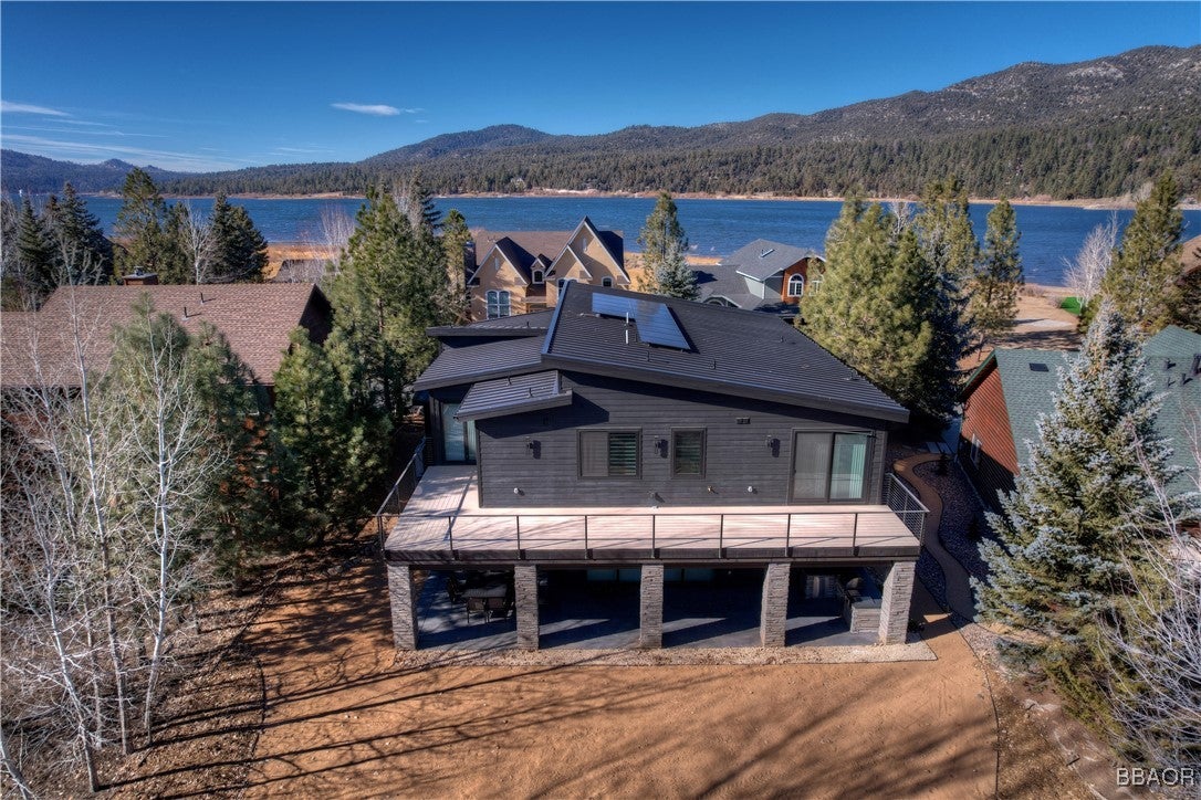 Big Bear Lake, California, 92315, United States, 5 Bedrooms Bedrooms, ,6 BathroomsBathrooms,Residential,Active,1985550