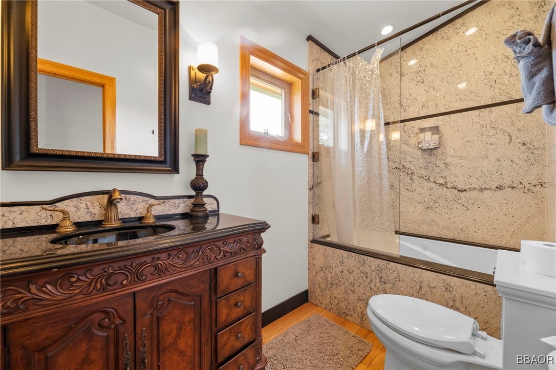 Big Bear City, California, 92314, United States, 5 Bedrooms Bedrooms, ,5 BathroomsBathrooms,Residential,Active,1745604