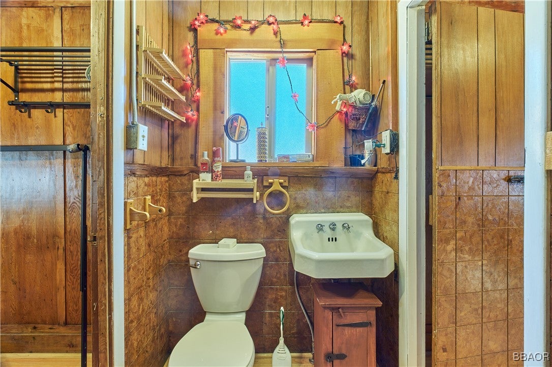 Big Bear Lake, California, 92315, United States, 7 Bedrooms Bedrooms, ,5 BathroomsBathrooms,Residential,Active,1824514