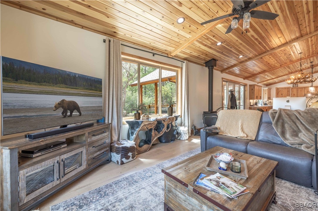 Big Bear City, California, 92314, United States, ,4 BathroomsBathrooms,Residential,Active,1839769