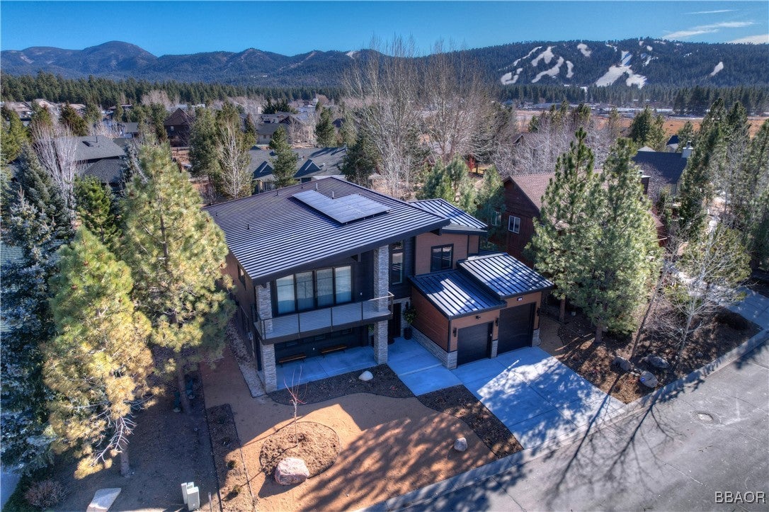 Big Bear Lake, California, 92315, United States, 5 Bedrooms Bedrooms, ,6 BathroomsBathrooms,Residential,Active,1985550