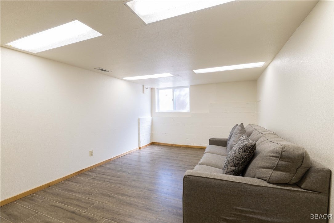 Big Bear Lake, California, 92315, United States, ,8 BathroomsBathrooms,Residential,Active,1704463