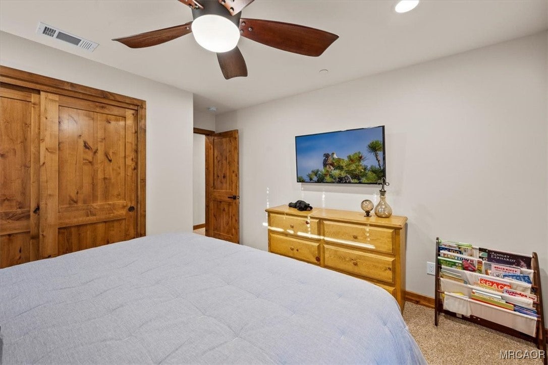 Big Bear Lake, California, 92315, United States, 4 Bedrooms Bedrooms, ,4 BathroomsBathrooms,Residential,Contingent,2006808