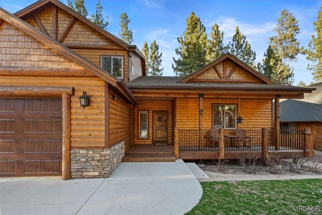 Big Bear Lake, California, 92315, United States, 4 Bedrooms Bedrooms, ,4 BathroomsBathrooms,Residential,Contingent,2006808