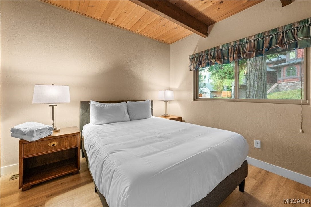 Lake Arrowhead, California, 92352, United States, 5 Bedrooms Bedrooms, ,3 BathroomsBathrooms,Residential,Active,1944014