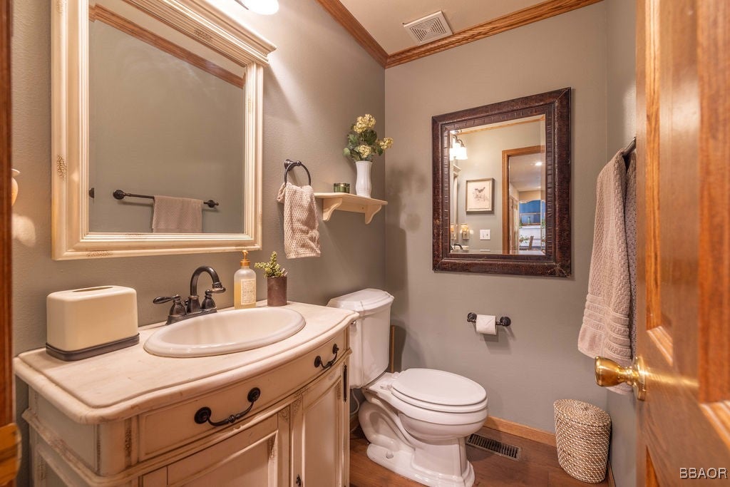 Big Bear Lake, California, 92315, United States, 5 Bedrooms Bedrooms, ,4 BathroomsBathrooms,Residential,Active,1825092