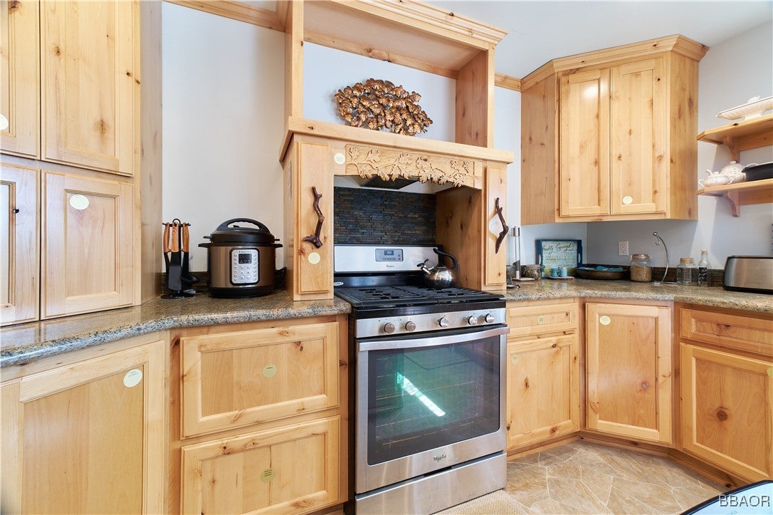 Big Bear Lake, California, 92315, United States, 7 Bedrooms Bedrooms, ,5 BathroomsBathrooms,Residential,Active,1824514