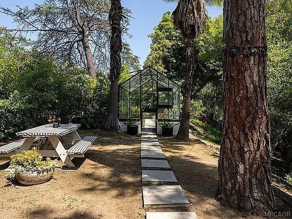 Pasadena, California, 91105, United States, 3 Bedrooms Bedrooms, ,3 BathroomsBathrooms,Residential,Active,2027767