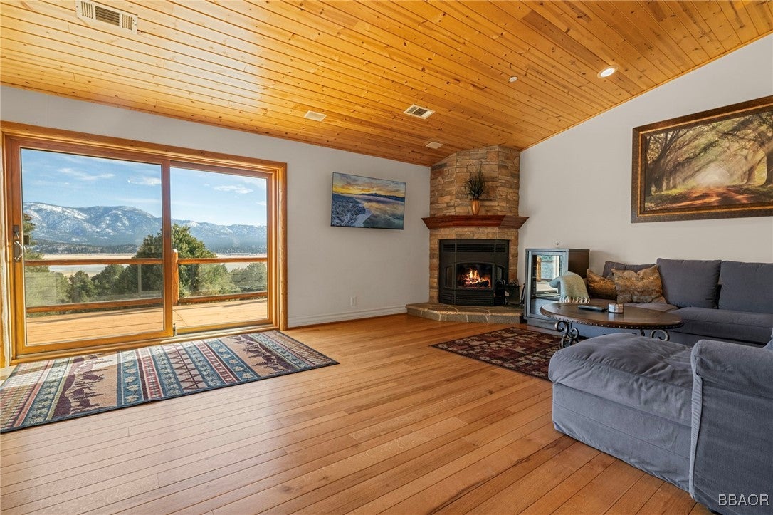 Big Bear City, California, 92314, United States, 5 Bedrooms Bedrooms, ,5 BathroomsBathrooms,Residential,Active,1745604