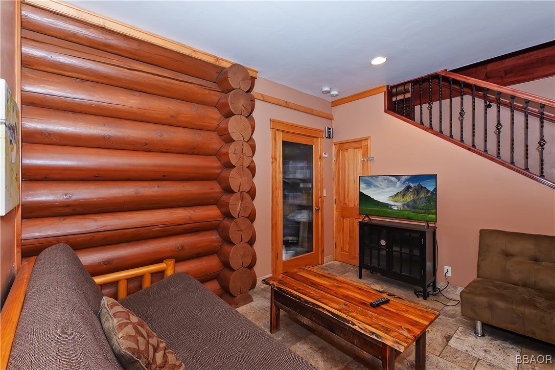 Big Bear Lake, California, 92315, United States, 5 Bedrooms Bedrooms, ,4 BathroomsBathrooms,Residential,Active,1798099