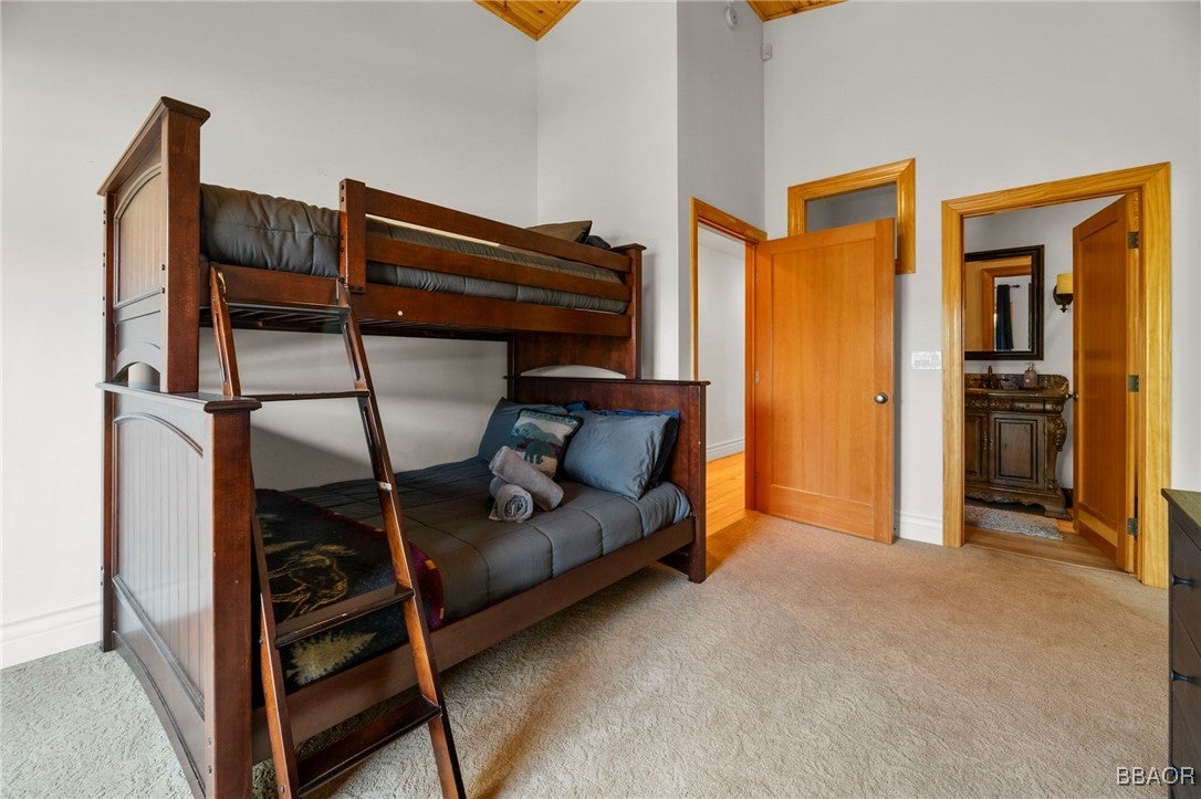 Big Bear City, California, 92314, United States, 5 Bedrooms Bedrooms, ,5 BathroomsBathrooms,Residential,Active,1745604