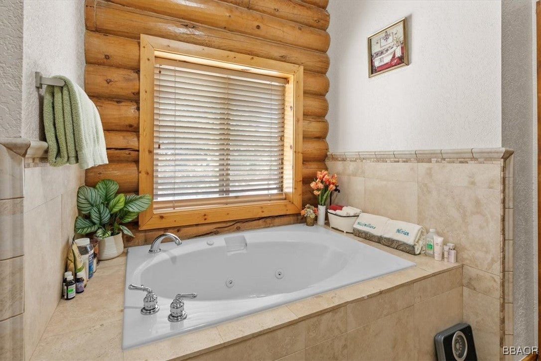 Big Bear City, California, 92314, United States, 3 Bedrooms Bedrooms, ,3 BathroomsBathrooms,Residential,Active,1892395