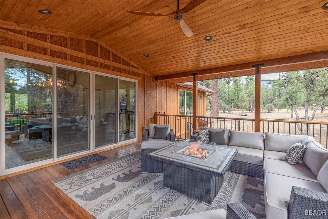 Big Bear City, California, 92314, United States, ,4 BathroomsBathrooms,Residential,Active,1839769