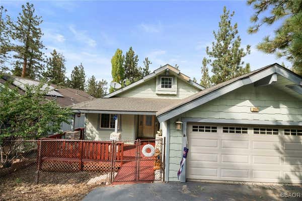 309 E AEROPLANE BLVD, BIG BEAR CITY, CA 92314, photo 2 of 34